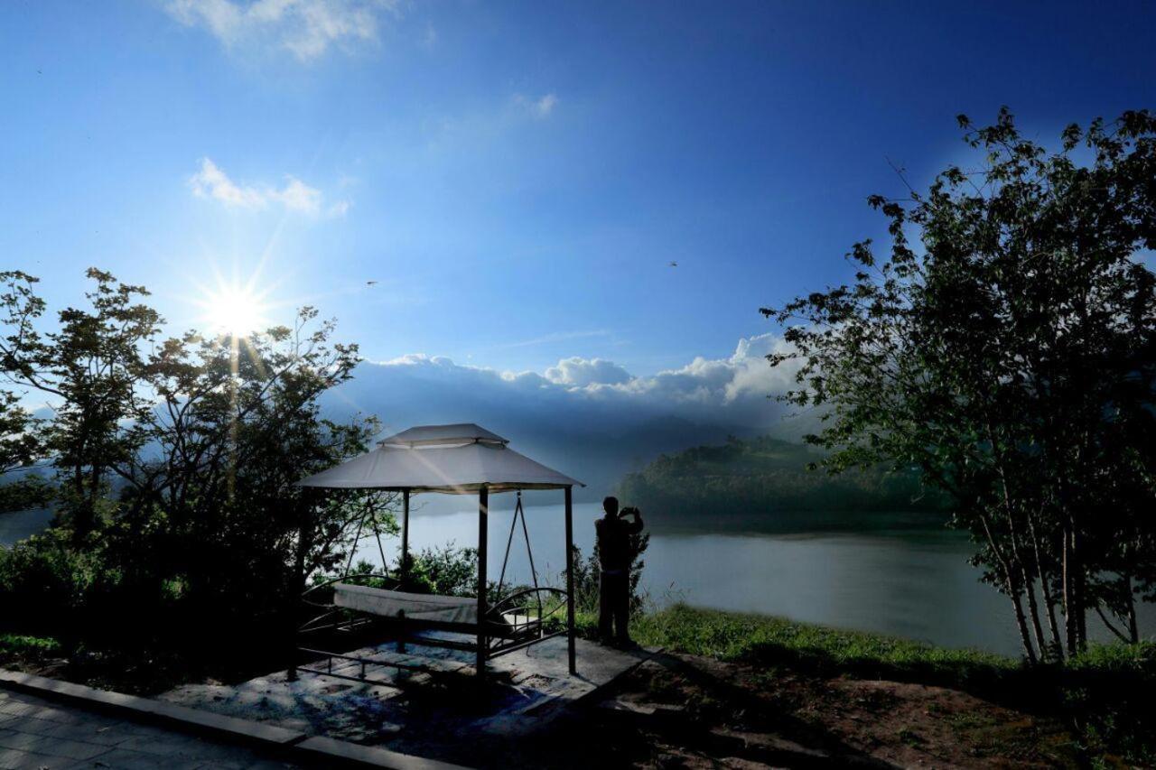 Ottway Hills Near Mattupetty Dam Hotel Munnar Ngoại thất bức ảnh